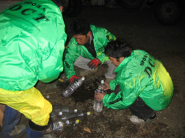 忍野村で集めた支援物資の飲料水