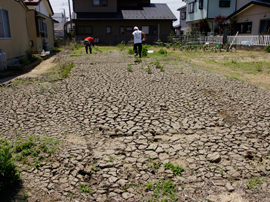 ヘドロの撤去作業01